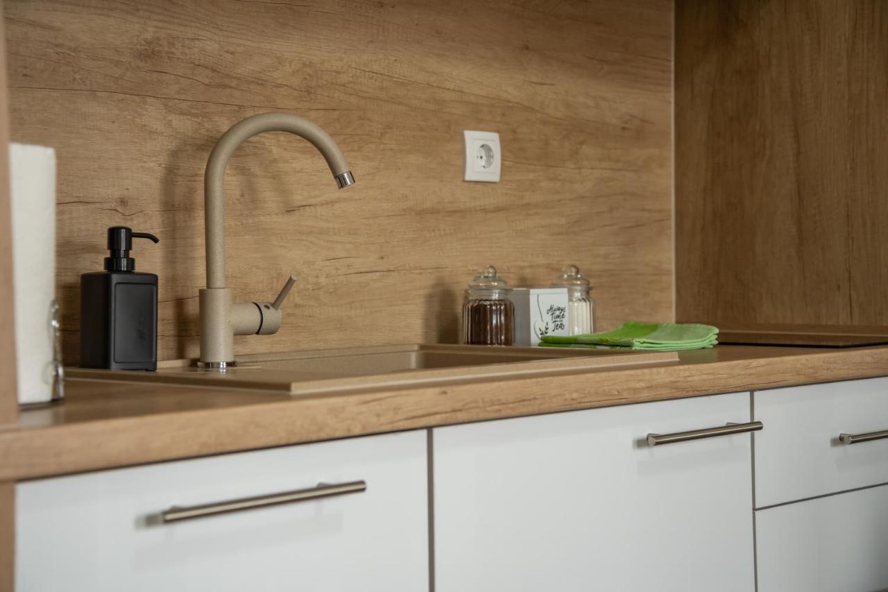 Apartmani Lotus Vrdnik Buitenkant foto