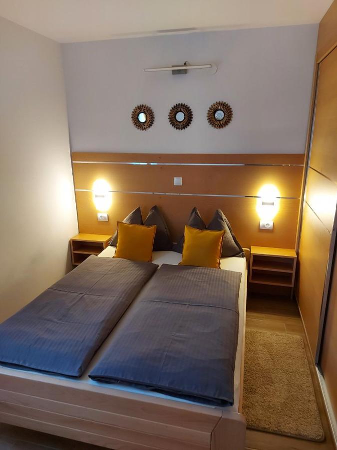 Apartmani Lotus Vrdnik Buitenkant foto
