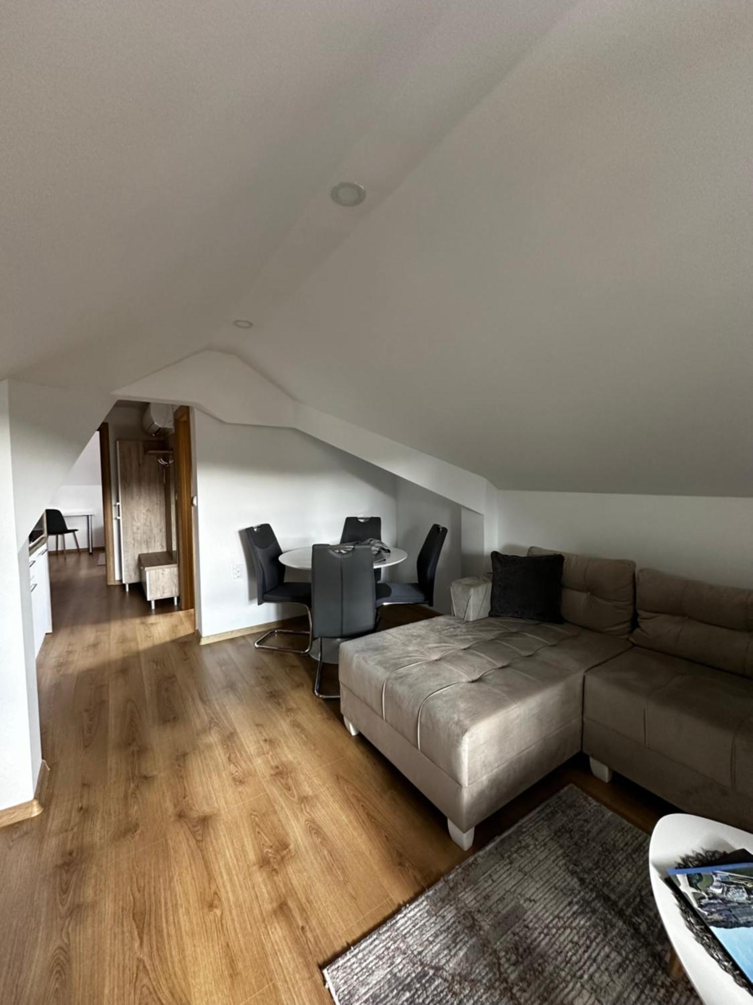 Apartmani Lotus Vrdnik Buitenkant foto