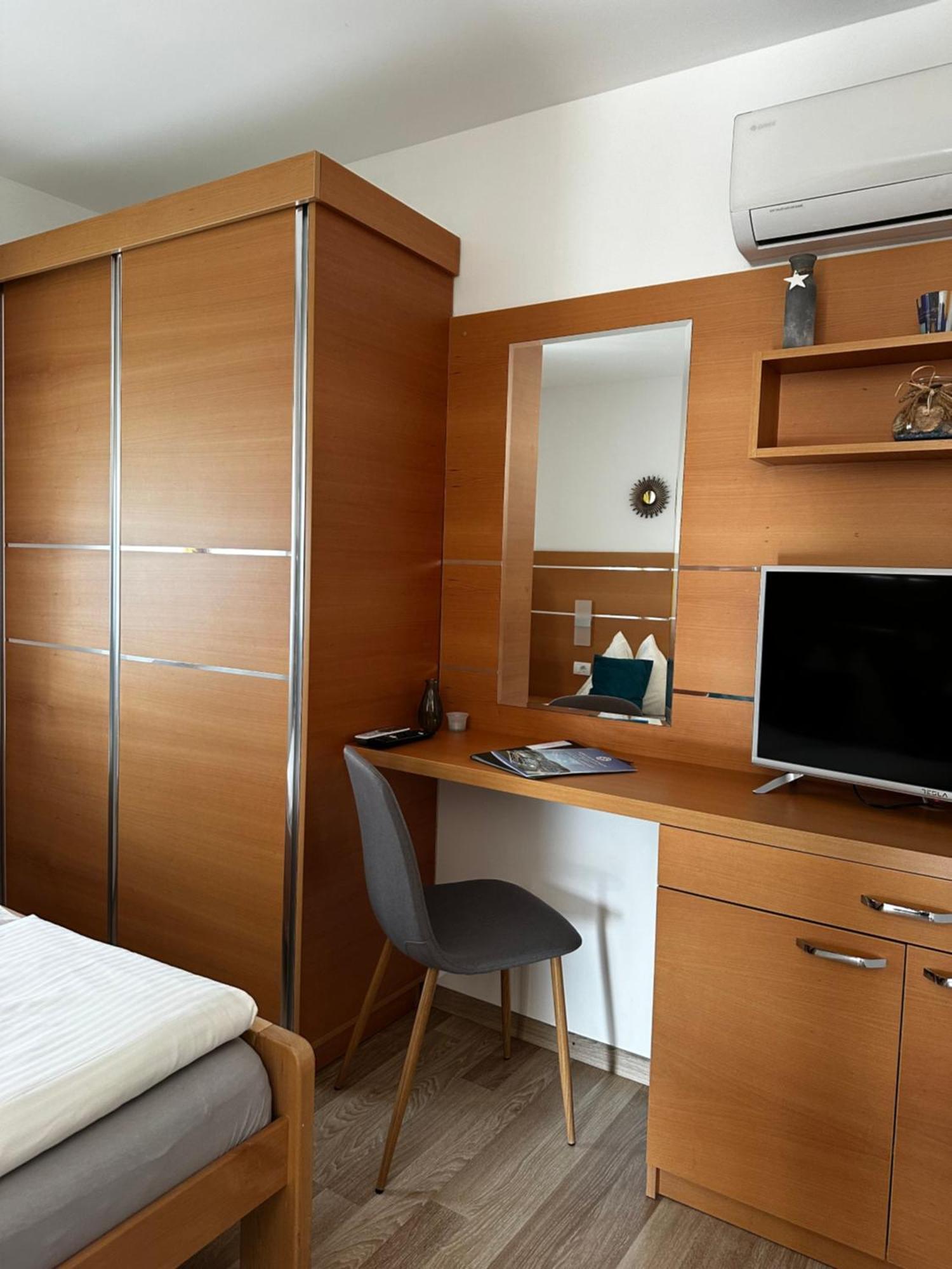 Apartmani Lotus Vrdnik Buitenkant foto