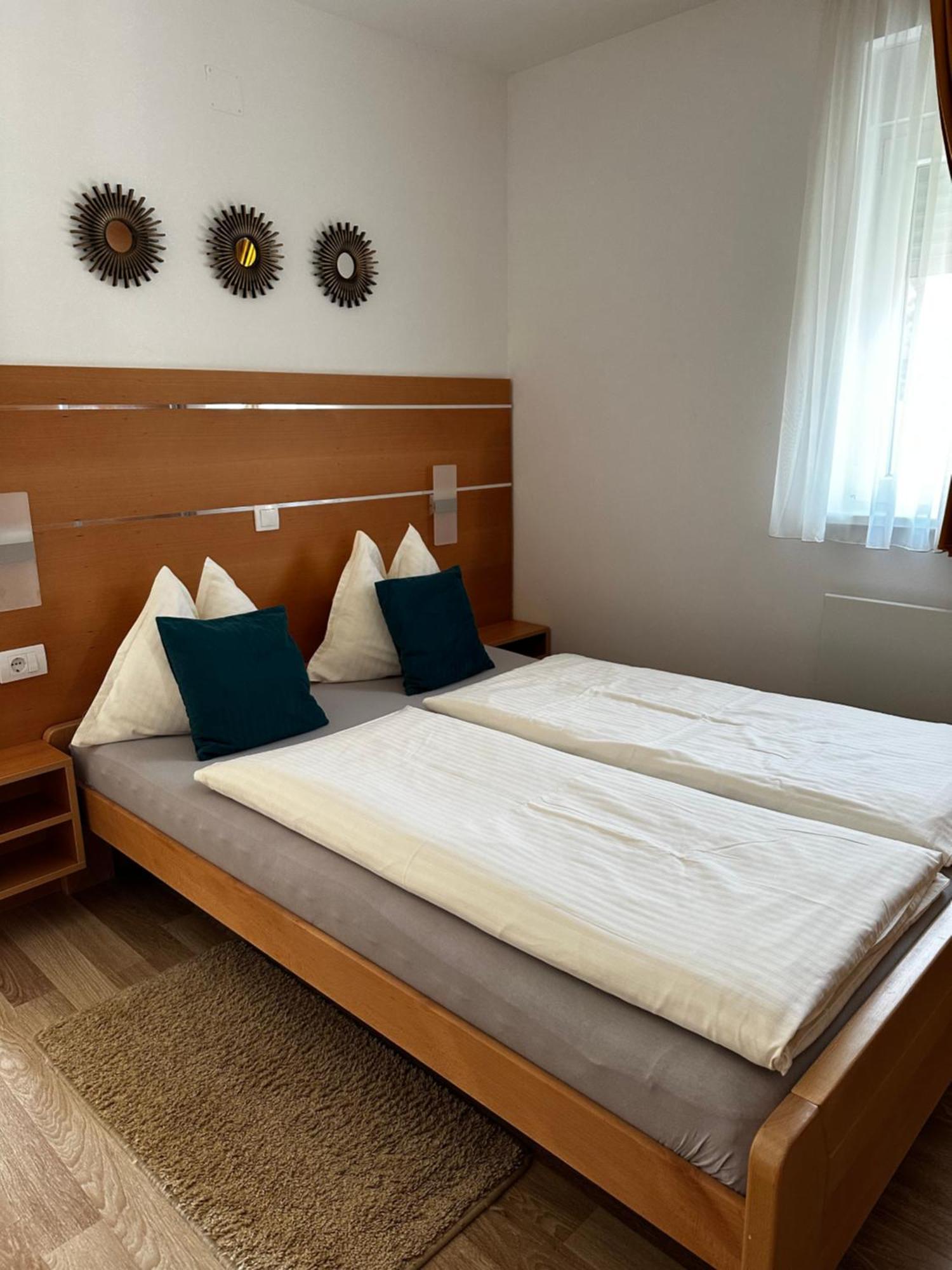 Apartmani Lotus Vrdnik Buitenkant foto