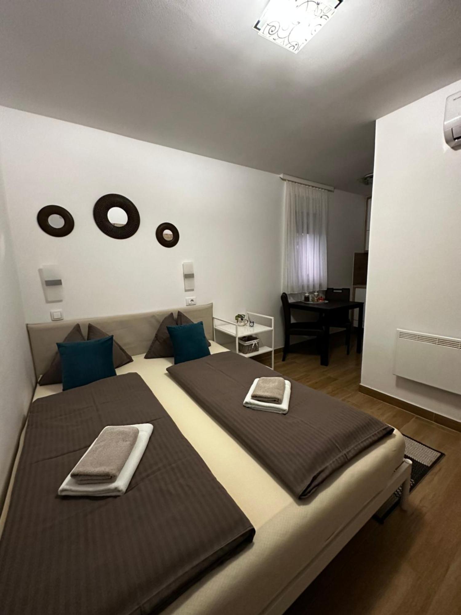 Apartmani Lotus Vrdnik Buitenkant foto